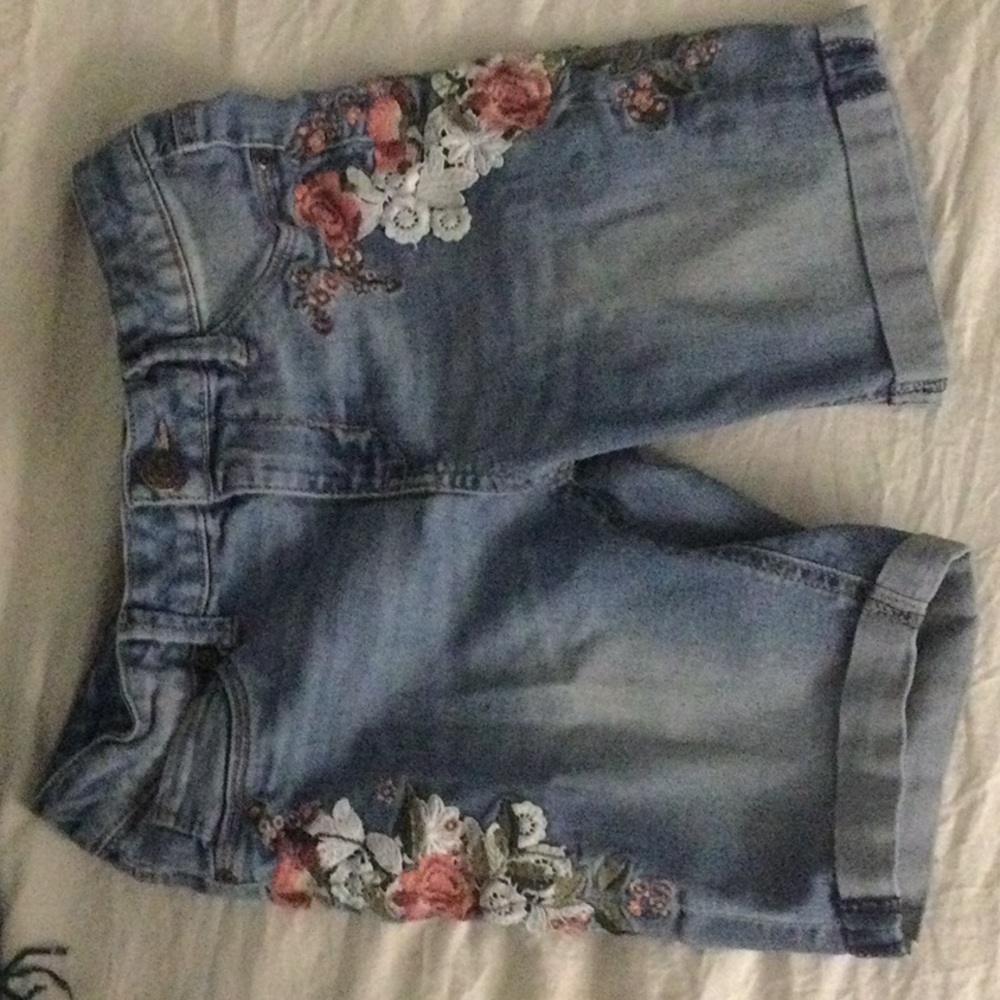 Rose shorts